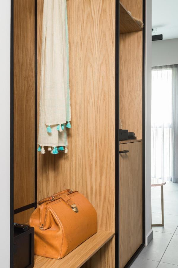 11 Enteka Acropolis Suites أثينا المظهر الخارجي الصورة